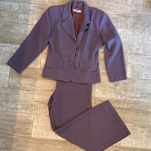Rampage Pants - Rampage Purple Two-Piece wide leg Suit Set- 100% polyester Drape cold